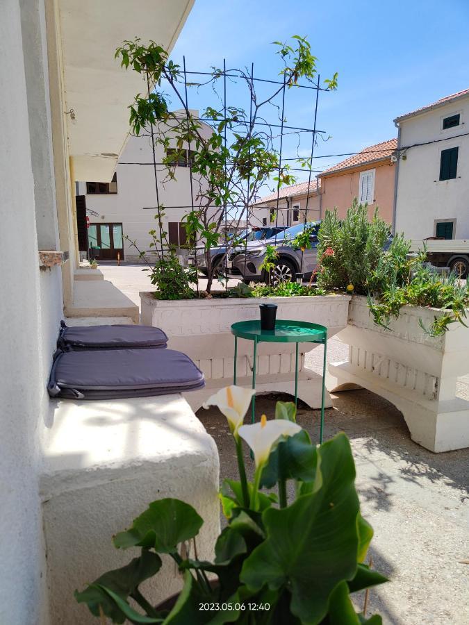 Studio Placa Punat Exterior photo